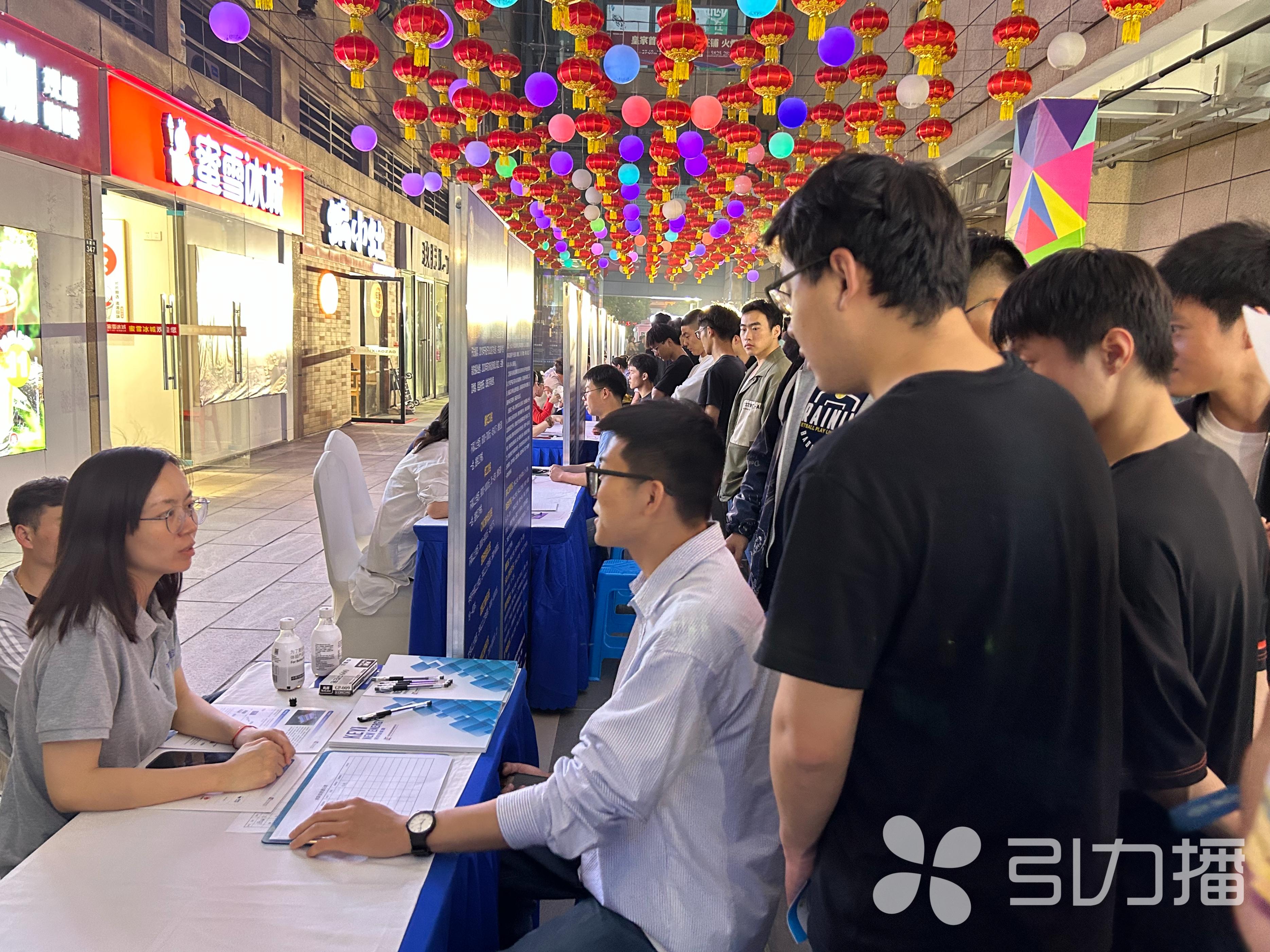 张家港餐饮最新招聘，详细步骤指南